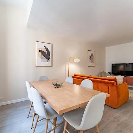 2 En Hyper Centre Avec Balcon * Burdeos