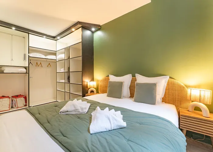 2 En Hyper Centre Avec Balcon Bordeaux