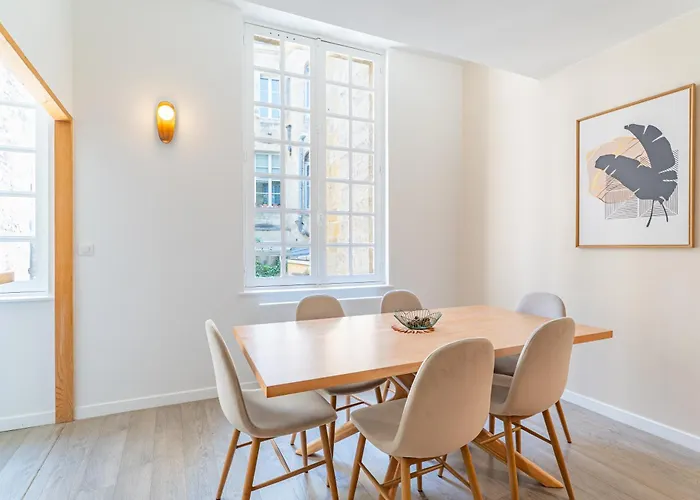 2 En Hyper Centre Avec Balcon Apartment *